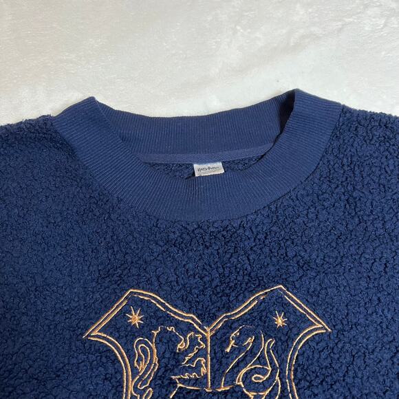 Harry Potter Crewneck Hogwarts Fuzzy Fleece Sweater Size XL Sleepwear PJ Casual - Picture 4 of 8